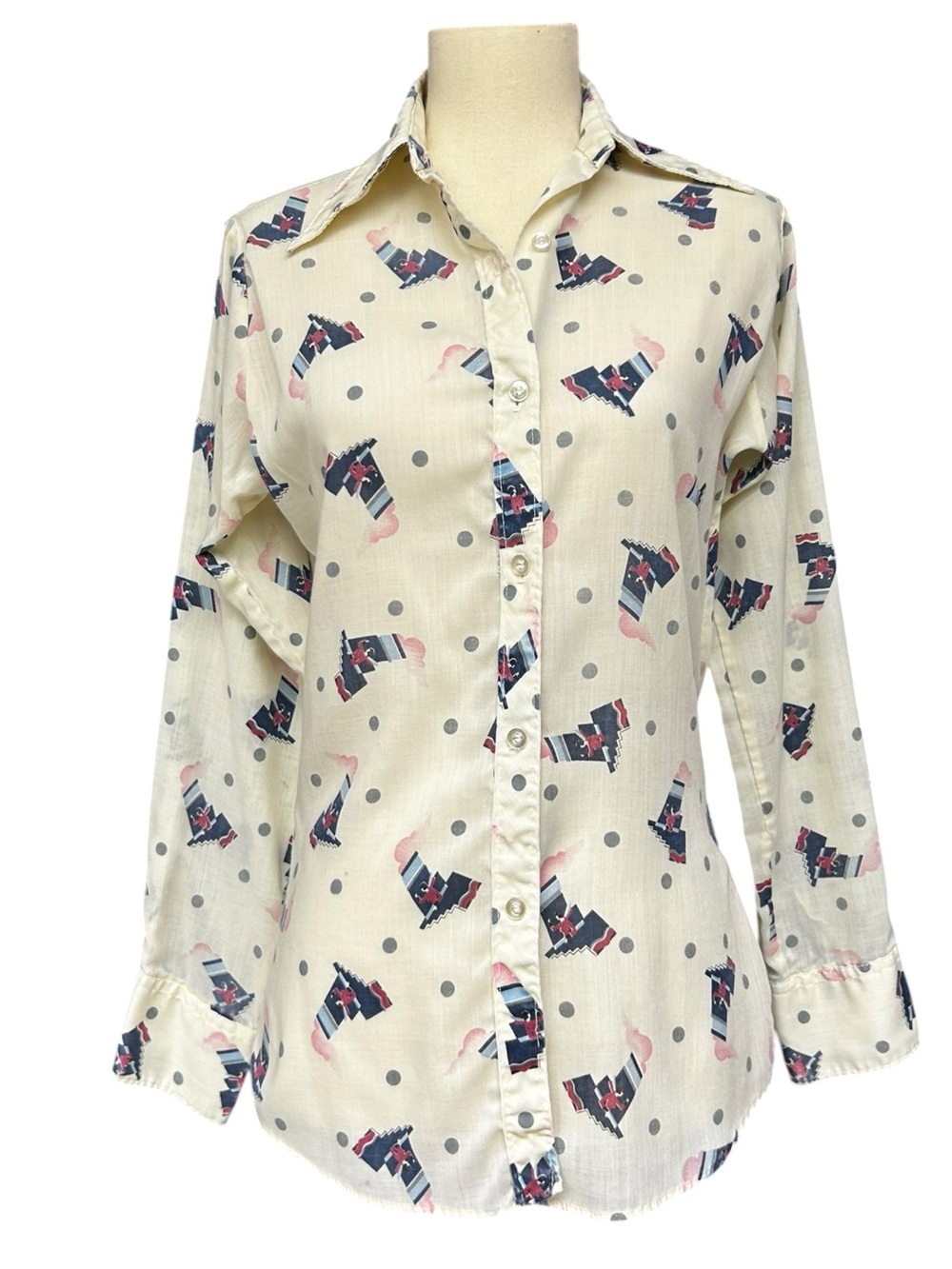 Vintage 70s Permanent Press Novelty Print Dagger Collar Blouse XS
